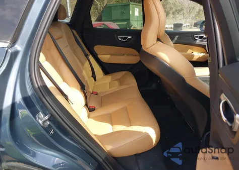 2019 Volvo Xc60 T5 Momentum из США, поврежденный, VIN LYV102DK8KB250619